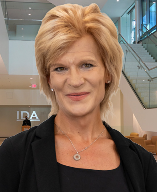 Portrait of Dr. Julie E. Hunter